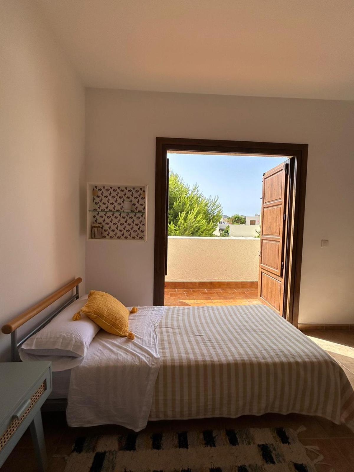 Casa Con Piscina En San Jose Sotillo Kültér fotó